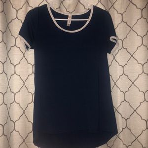 tee shirt white rim